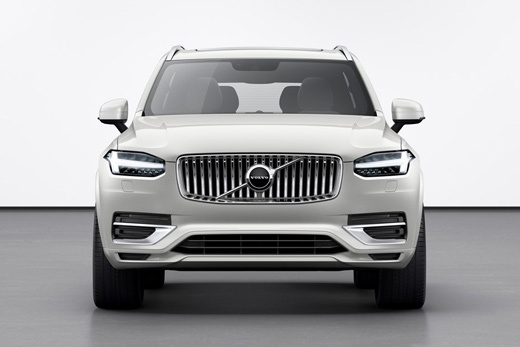 Volvo XC90 - B5 elektrifikace - pohled na vůz