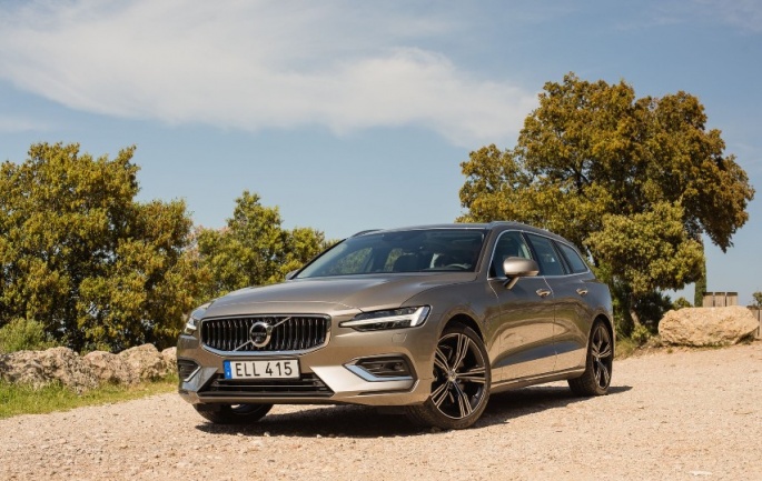 Volvo V60 - pohled ze předu