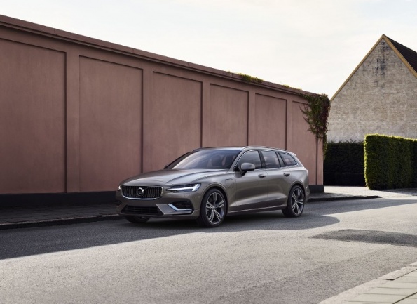 Volvo V60-pohled z boku