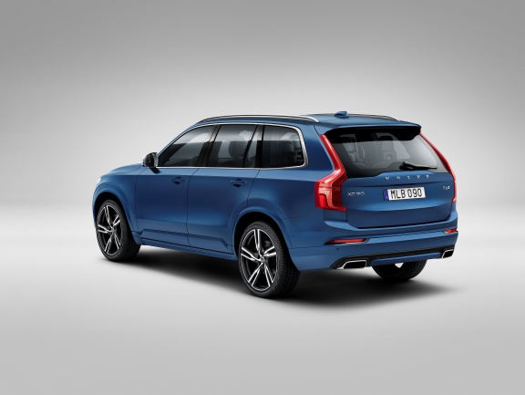 Volvo XC90 - Volvo Liberec - Volvo XC 90 skladem - ocenění vozu - boční pohled