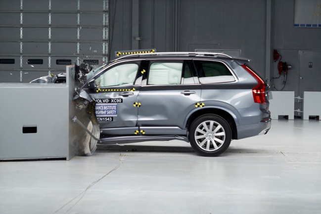 Volvo - Crash Test