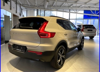 XC40