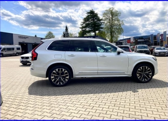 XC90