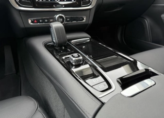 V90