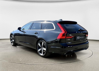 V90