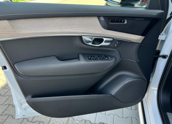 XC90