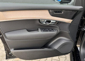 XC90