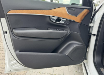 XC90
